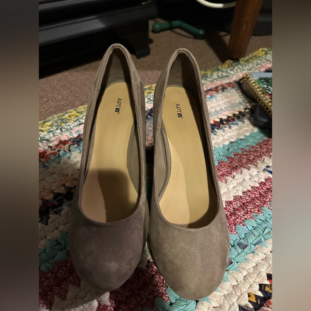 Apt. 9 Heels Suede